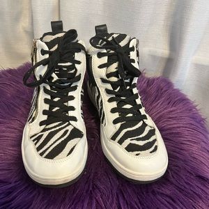 THRIFT BUY (4) As Is